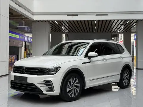 Volkswagen Tiguan L PHEV 2021
