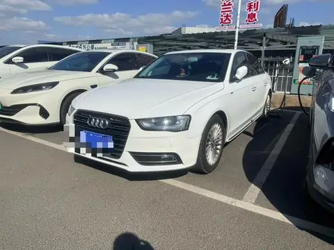 Audi A4L 2016