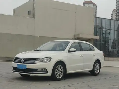 Volkswagen Lavida 2015