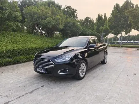 Ford Escort 2015