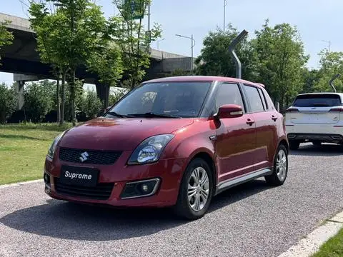 Suzuki 雨燕 2015