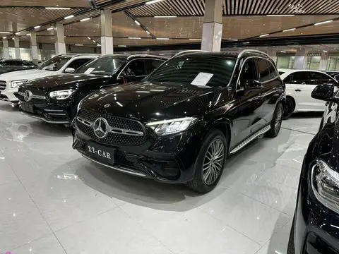 Mercedes-Benz GLC 2023