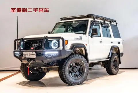 Toyota Land Cruiser 2024 — фото 1