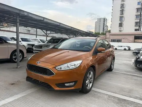 Ford Focus 2015 — фото 1