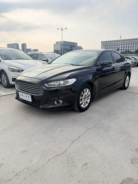 Ford 蒙迪欧 2013