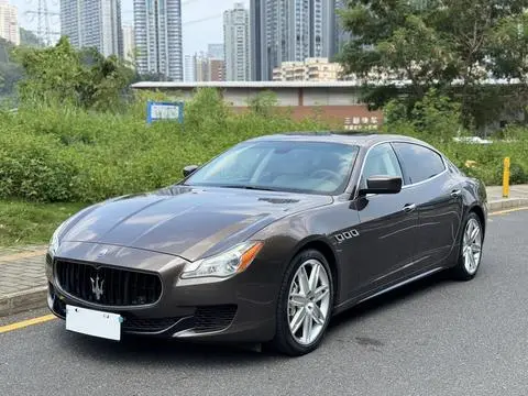Maserati Quattroporte 2013