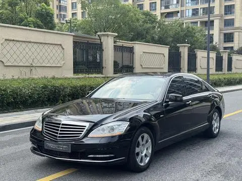 Mercedes-Benz S-Class 2012