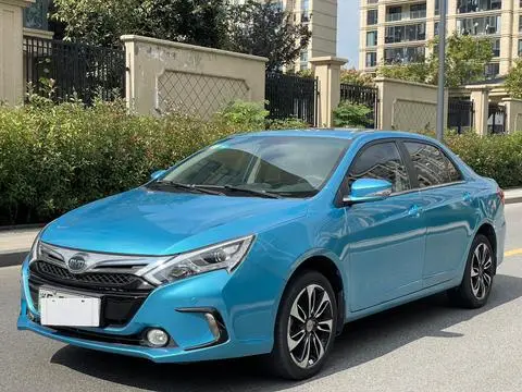 BYD 秦DM 2015