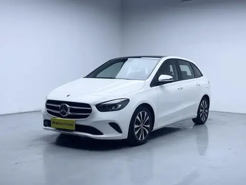 Mercedes-Benz B-Class 2021