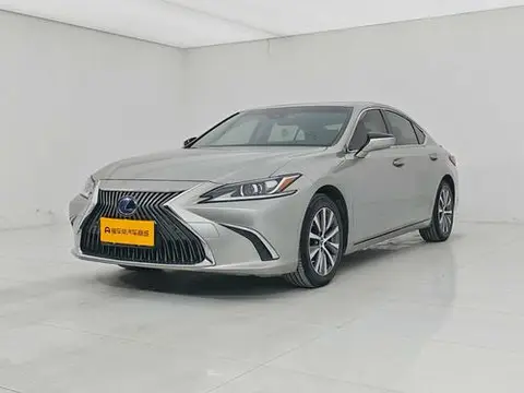 Lexus ES 2018