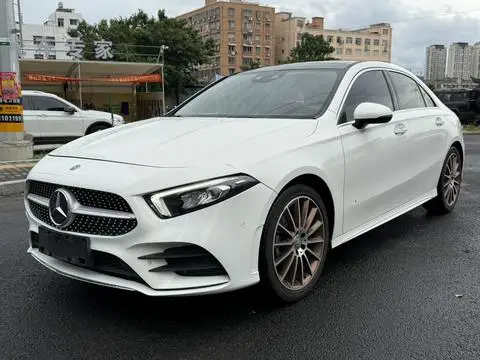 Mercedes-Benz A-Class 2019 — фото 1
