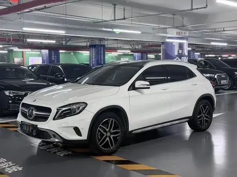 Mercedes-Benz GLA 2016