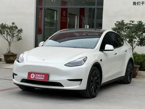 Tesla Model Y 2022 — фото 1