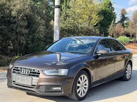 Audi A4L 2013 — фото 1