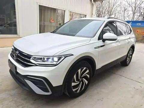 Volkswagen Tiguan L 2022