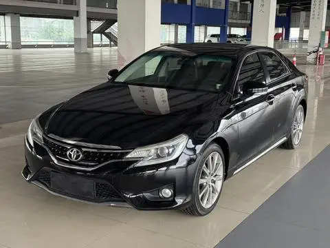 Toyota Reiz 2013