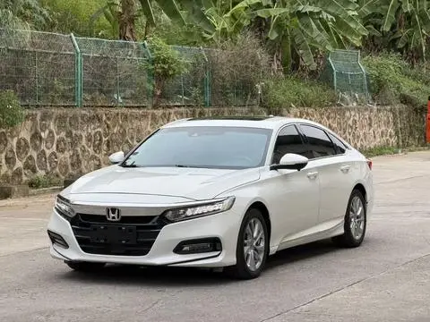 Honda Accord 2018 — фото 1