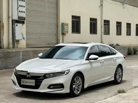 Honda Accord 2018 — фото 1