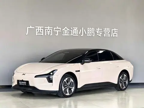 XPeng 小鹏MONA M03 2024