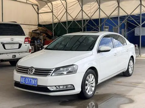 Volkswagen Magotan 2013