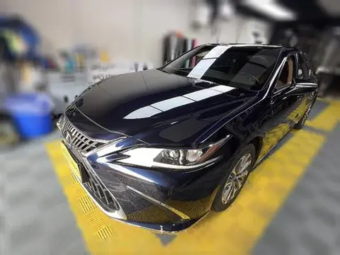 Lexus ES 2021