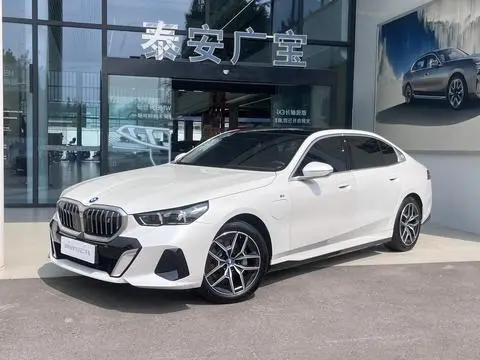 BMW i5 2025