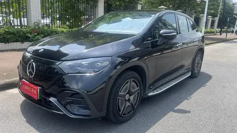 Mercedes-Benz EQE SUV 2023