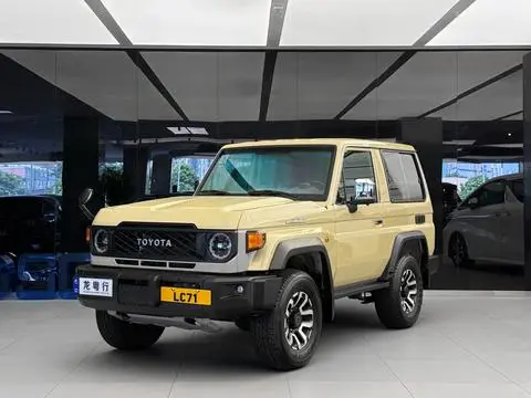 Toyota Land Cruiser 70 2024 — фото 1