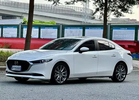 Mazda 3 昂克赛拉 2022 — фото 1