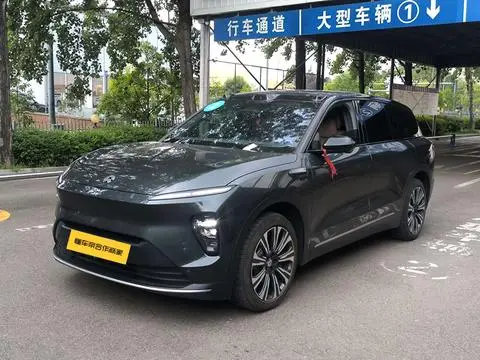 NIO ES8 2023