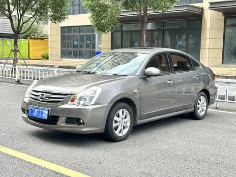 Nissan 轩逸 2012