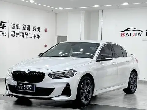 BMW 1 Series 2021