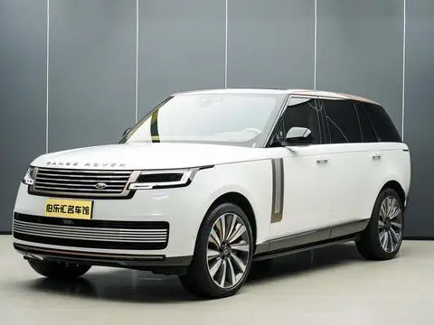 Land Rover 揽胜 2023 — фото 1
