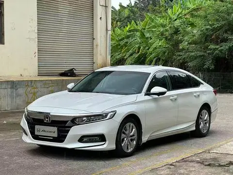Honda Accord 2018 — фото 1