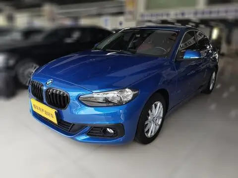 BMW 1 Series 2018 — фото 1