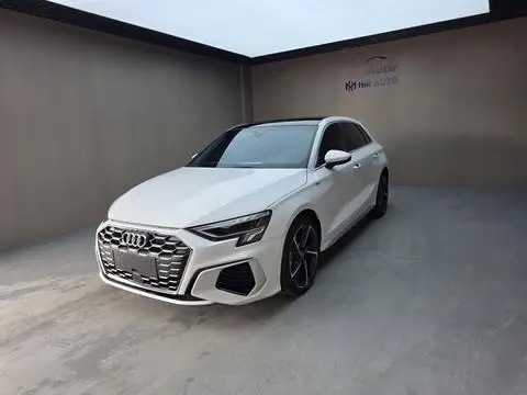 Audi A3 2023 — фото 1