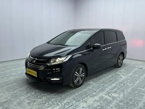 Honda 奥德赛 2018 — фото 1