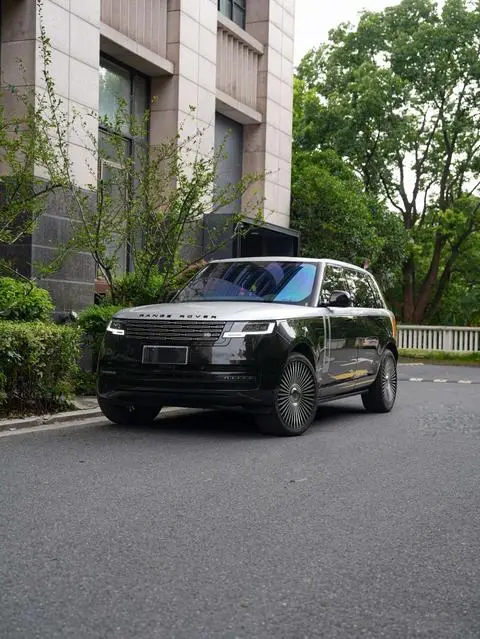 Land Rover 揽胜 2023