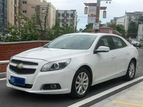Chevrolet Malibu 2014 — фото 1