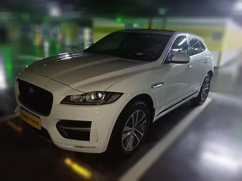 Jaguar F-PACE 2016