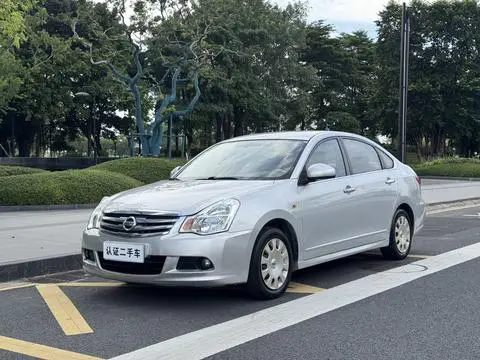 Nissan 轩逸 2012