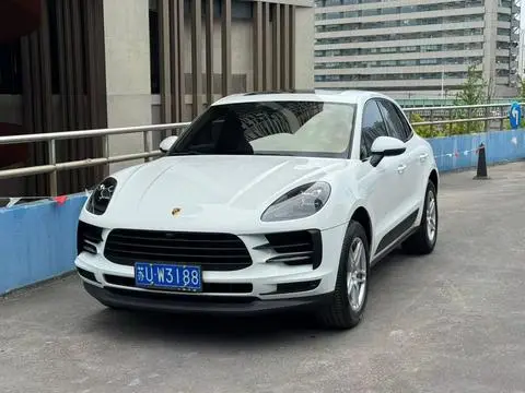 Porsche Macan 2021