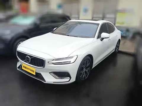 Volvo S60 2026