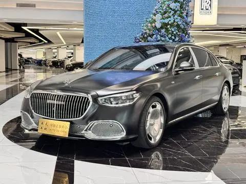 Mercedes-Benz 迈巴赫S-Class 2022