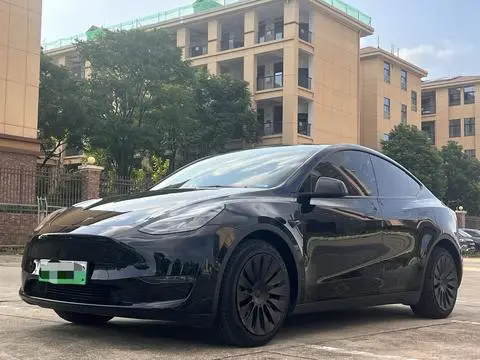 Tesla Model Y 2022 — фото 1