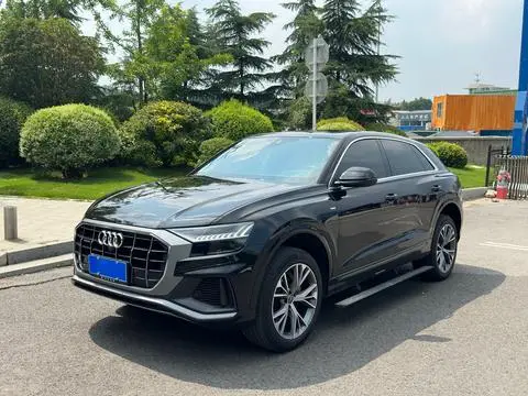 Audi Q8 2021