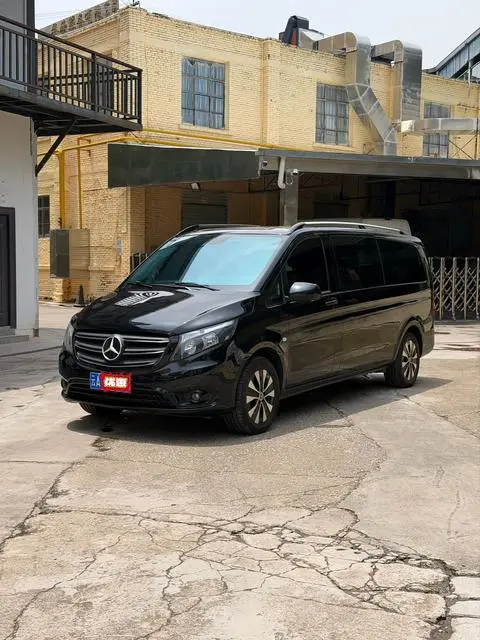 Mercedes-Benz 威霆 2021