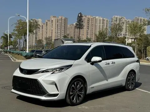 Toyota Granvia 2022