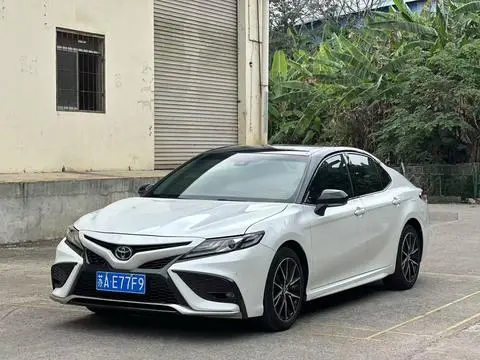 Toyota Camry 2021