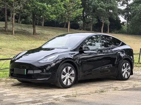 Tesla Model Y 2022 — фото 1